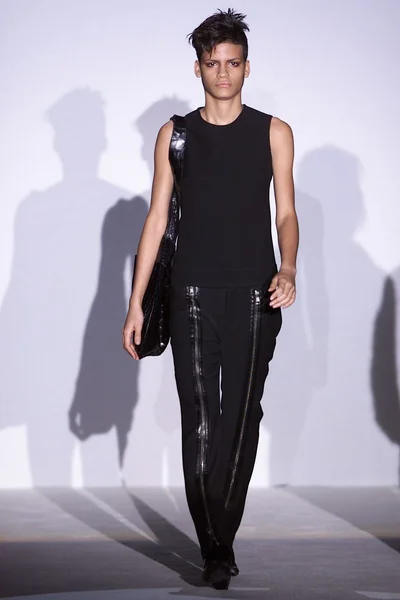 Look 13
